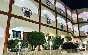 Hotel Las Fuentes